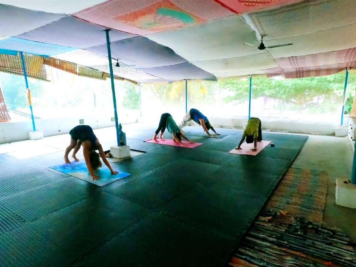ורקלה Casa Eva Luna Ayuryoga Retreat מראה חיצוני תמונה